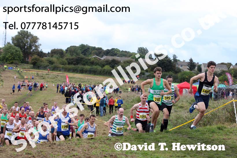 Senior mens Start Fitness North Eastern Harriers League, Wrekenton, Gateshead. Photo:  David T. Hewitson/Sports for All Pics